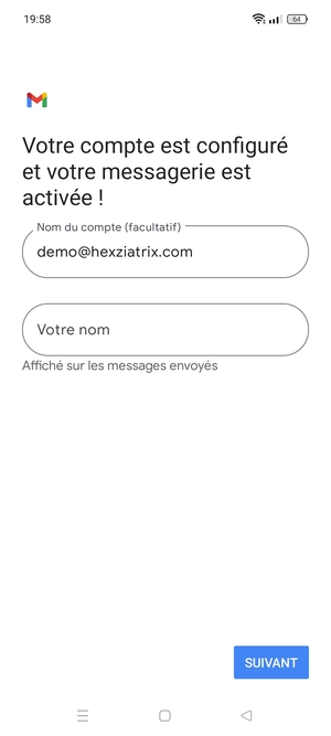 Donnez un nom à votre compte et saisissez votre nom. Sélectionnez SUIVANT