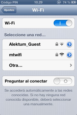 Configure Wi-Fi en ON. Seleccione la red inalámbrica a la que desea conectarse