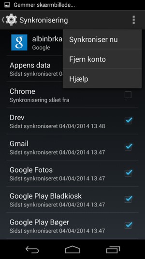 Vælg Menu-knappen og vælg Synkroniser nu