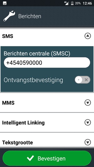 Voer het Berichten centrale (SMSC) nummer in en selecteer Bevestigen
