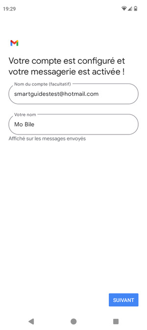 Donnez un nom à votre compte et saisissez votre nom. Sélectionnez SUIVANT
