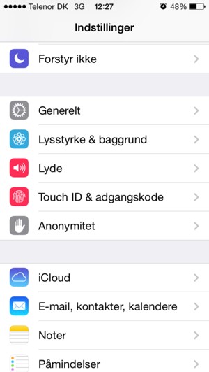 Scroll ned og vælg Touch ID & adgangskode