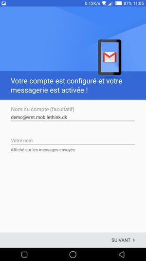 Donnez un nom à votre compte et saisissez votre nom. Sélectionnez SUIVANT