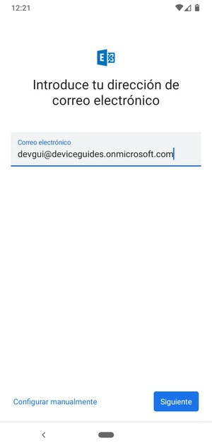 Introduzca su Dirección de correo electrónico y seleccione Configurar manualmente