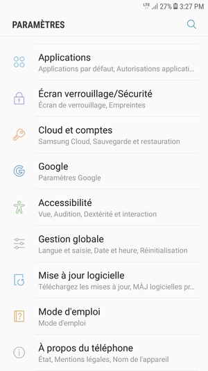 Faites défiler et sélectionnez Mise à jour logicielle