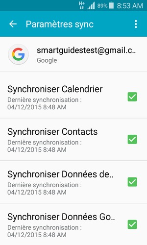 Assurez-vous que Synchroniser Contacts est sélectionné et sélectionnez le bouton du Menu