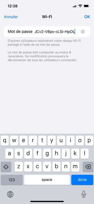 Saisissez un mot de passe de hotspot Wi-Fi d'au moins 8 caractères et sélectionnez OK