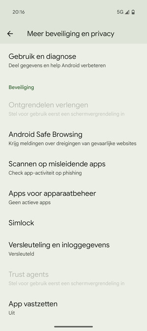 Scroll naar en selecteer Simlock