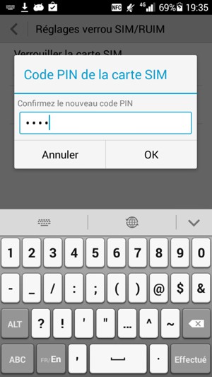 Confirmez votre nouveau code PIN de la carte SIM et appuyez sur OK