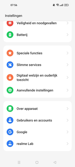 Scroll naar en selecteer Gebruikers en accounts