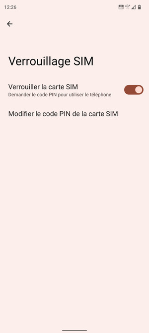 Sélectionnez Modifier le code PIN de la carte SIM