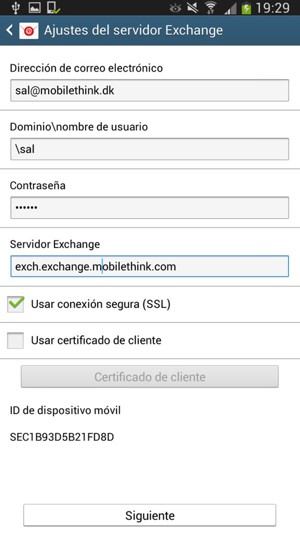 Introduzca nombre de usuario y la dirección de servidor Exchange. Seleccione Siguiente