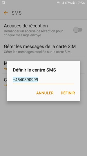 Saisissez le numéro du Centre SMS et sélectionnez DÉFINIR