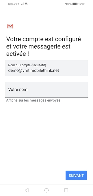 Donnez un nom à votre compte et saisissez votre nom. Sélectionnez SUIVANT