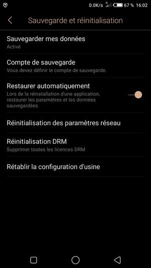 Retournez au menu Sauvegarde et réinitialisation et sélectionnez Compte de sauvegarde