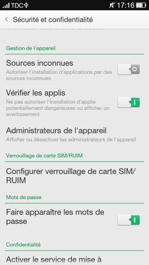 Pour modifier le code PIN de la carte SIM, retournez dans le menu Sécurité et confidentialité et sélectionnez Configurer verrouillage de carte SIM/RUIM