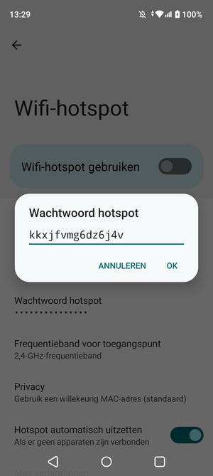 Voer een wachtwoord van een Wifi-hotspot in van ten minste 8 tekens en selecteer OK