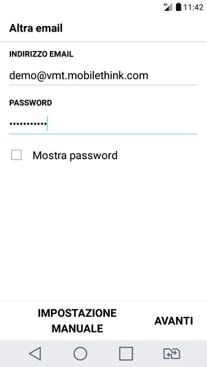 Inserisci il tuo indirizzo email e password. Seleziona AVANTI