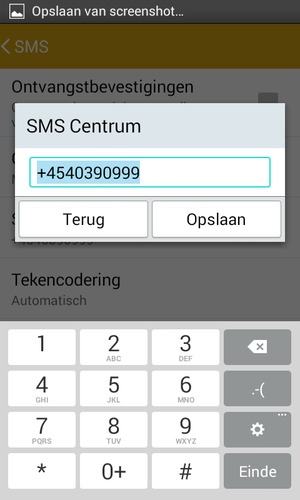 Voer het SMS Centrum nummer in en selecteer Opslaan