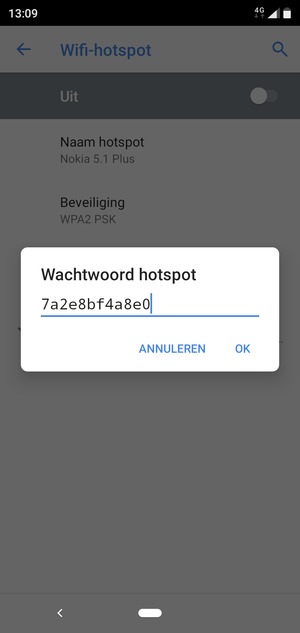 Voer een wachtwoord van een WiFi-hotspot in van ten minste 8 tekens en selecteer OK