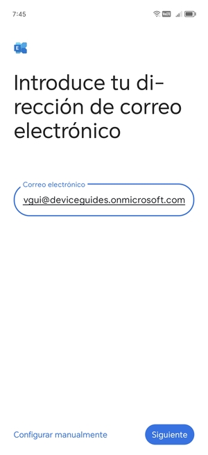 Introduzca su Dirección de correo electrónico y seleccione Configurar manualmente