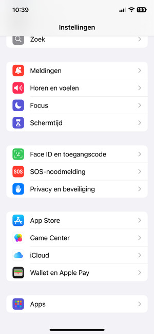 Scroll naar en selecteer Face ID en toegangscode