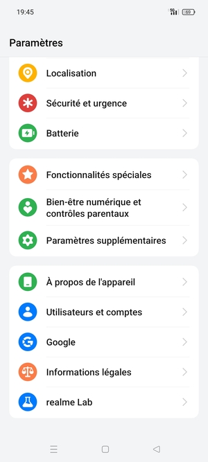 Faites défiler et sélectionnez À propos de l'appareil