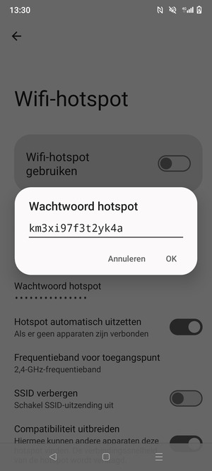 Voer een wachtwoord van een Wifi-hotspot in van ten minste 8 tekens en selecteer OK