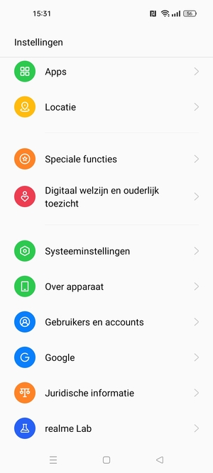 Scroll naar en selecteer Gebruikers en accounts