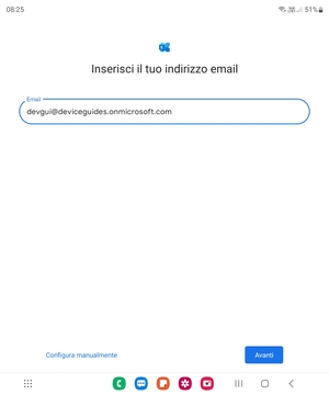 Inserisci il tuo indirizzo email e seleziona Configura manualmente
