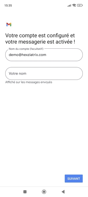 Donnez un nom à votre compte et saisissez votre nom. Sélectionnez SUIVANT