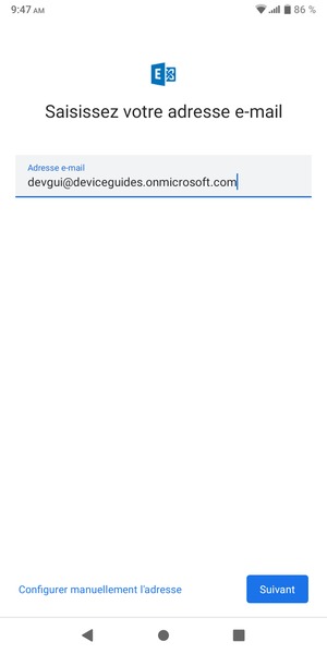 Saisissez votre adresse e-mail et votre mot de passe. Sélectionnez Configurer manuellement l'adresse