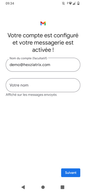 Donnez un nom à votre compte et saisissez votre nom. Sélectionnez Suivant