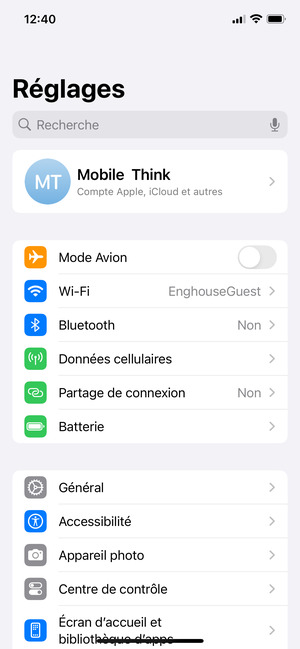 Retournez au menu Réglages et sélectionnez Batterie