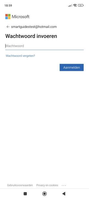 Voer uw Hotmail wachtwoord in en selecteer Aanmelden