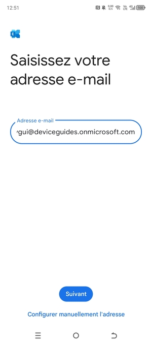 Saisissez votre Adresse e-mail et sélectionnez Configurer manuellement l'adresse