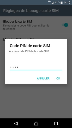 Saisissez l'Ancien code PIN  de la carte SIM et sélectionnez OK