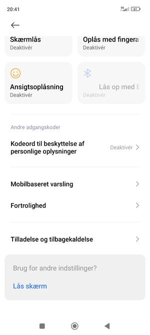 Scroll til og vælg Fortrolighed