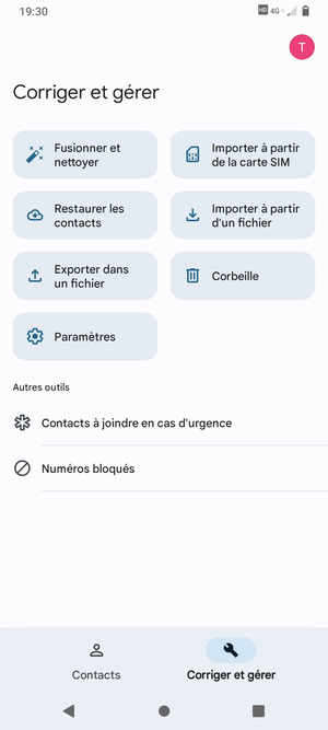 Sélectionnez Importer à partir de la carte SIM