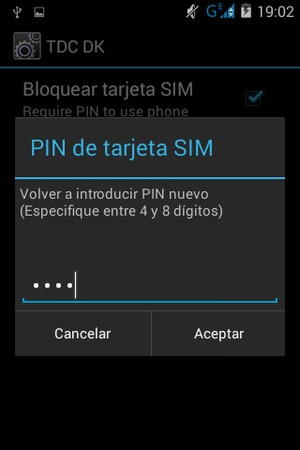 Confirme Nuevo PIN de tarjeta SIM y seleccione OK