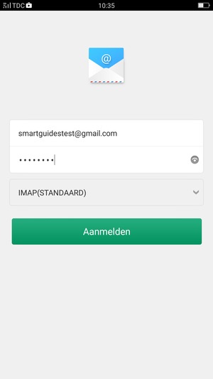 Voer uw Gmail of Hotmail adres en wachtwoord in. Selecteer Aanmelden