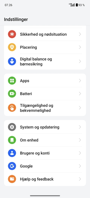 Scroll til og vælg System og opdatering