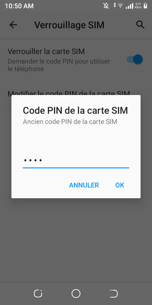 Saisissez votre Ancien Code PIN de la carte SIM et sélectionnez OK