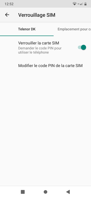 Sélectionnez Public puis Modifier code PIN de la carte SIM