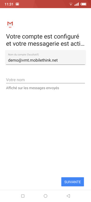 Donnez un nom à votre compte et saisissez votre nom. Sélectionnez SUIVANTE