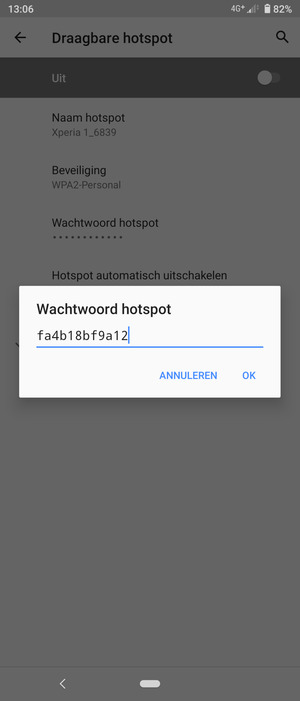 Voer een wachtwoord van een WiFi-hotspot in van ten minste 8 tekens en selecteer OPSLAAN