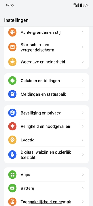 Scroll naar en selecteer Beveiliging en privacy