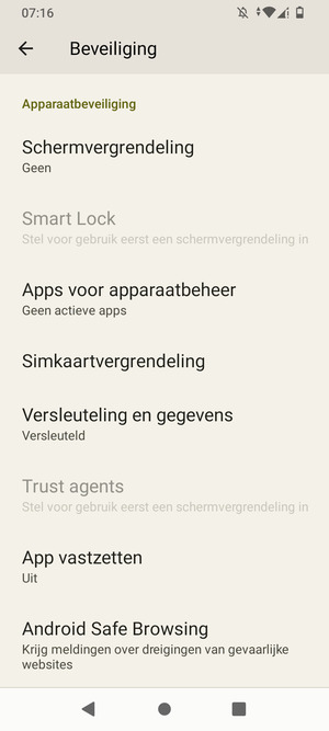 Om de pin voor de simkaart te wijzigen, ga naar het Beveiliging-menu en scroll naar en selecteer Simkaartvergrendeling