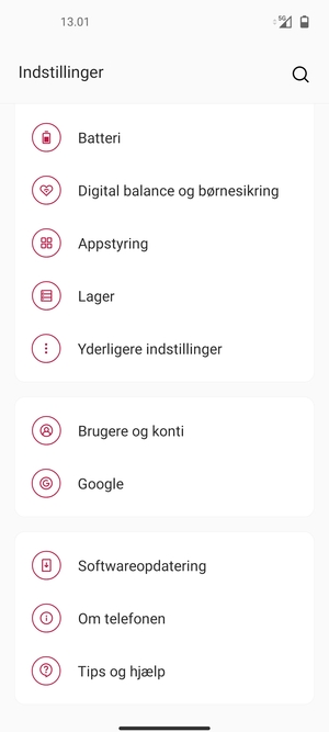 Scroll til og vælg Brugere og konti