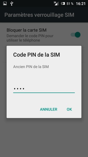 Saisissez votre Ancien code PIN de la SIM et sélectionnez OK